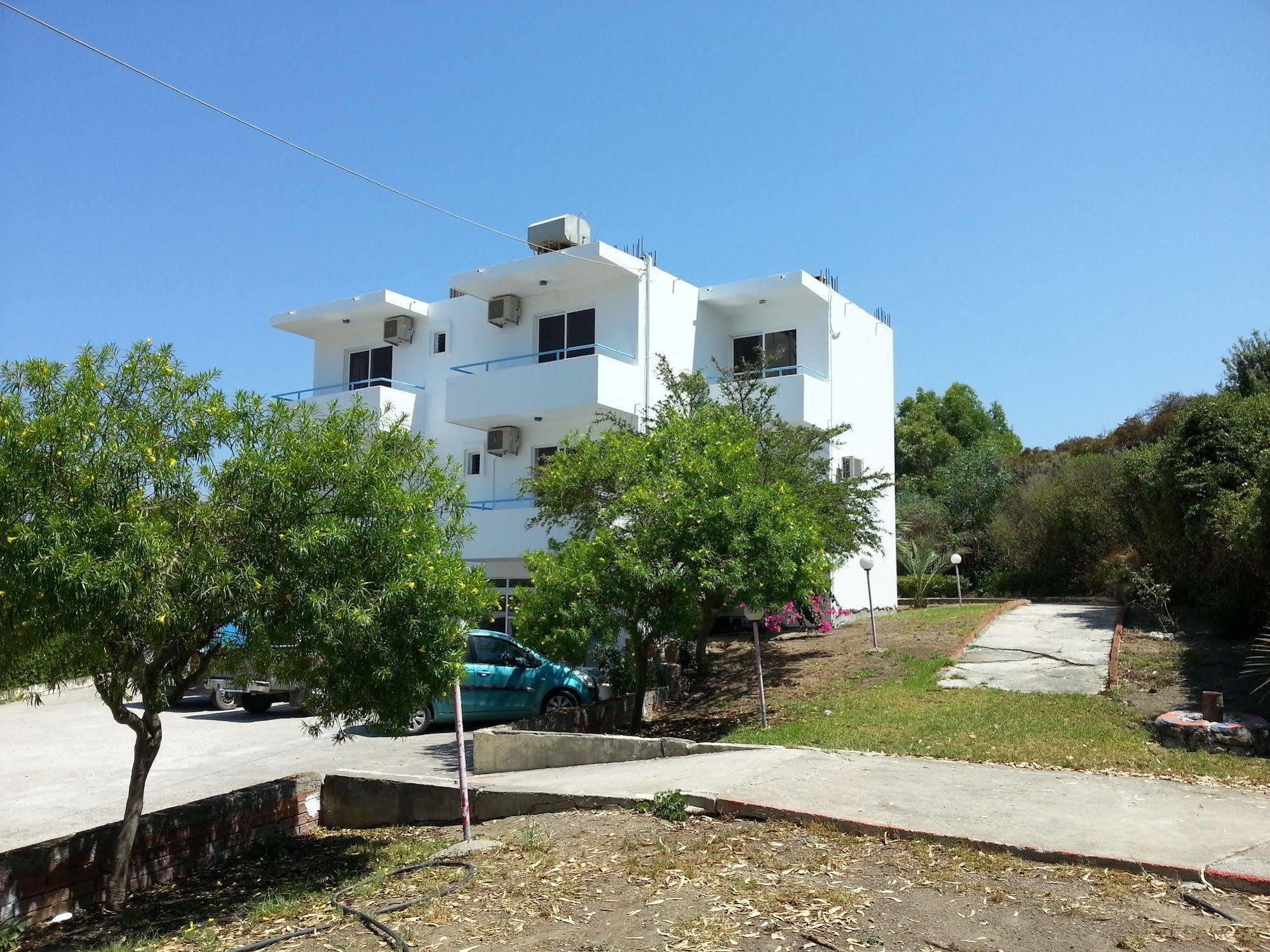 Saint George Ecotel Kalavárda Exterior foto